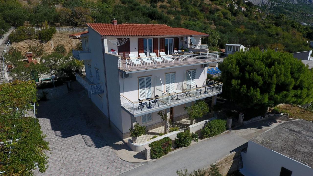 Apartments Asija Brela Exterior photo